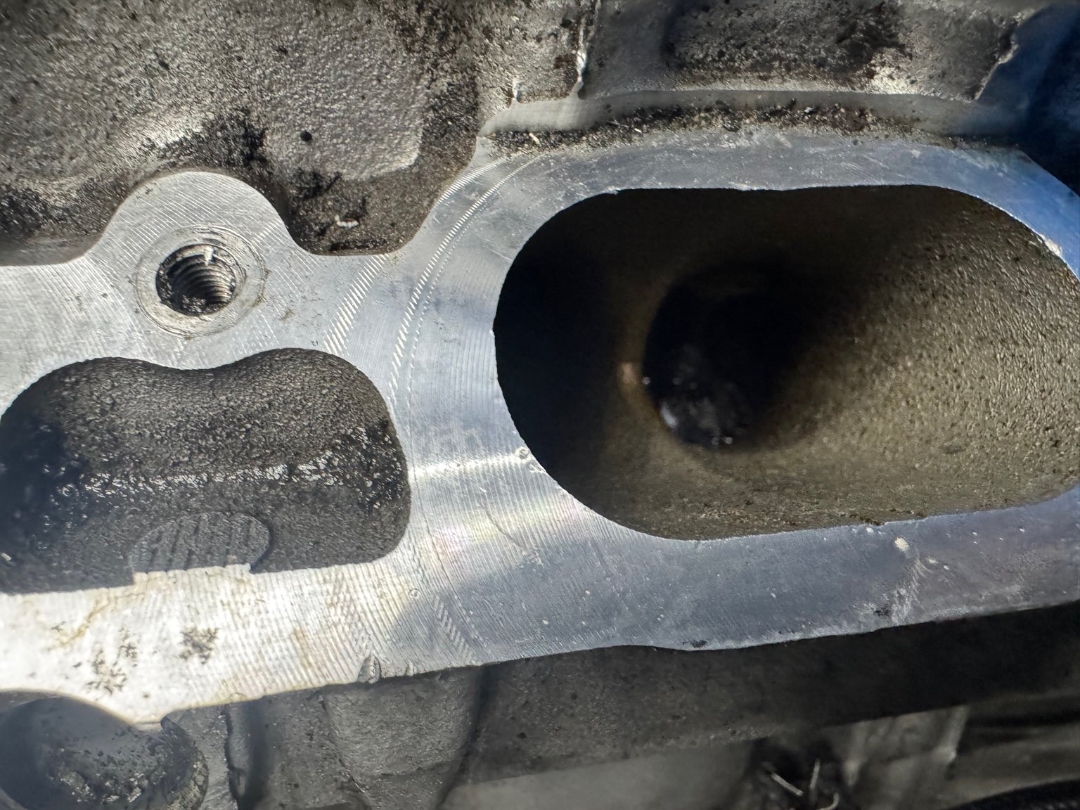 CLS63S intake valves before walnut blasting