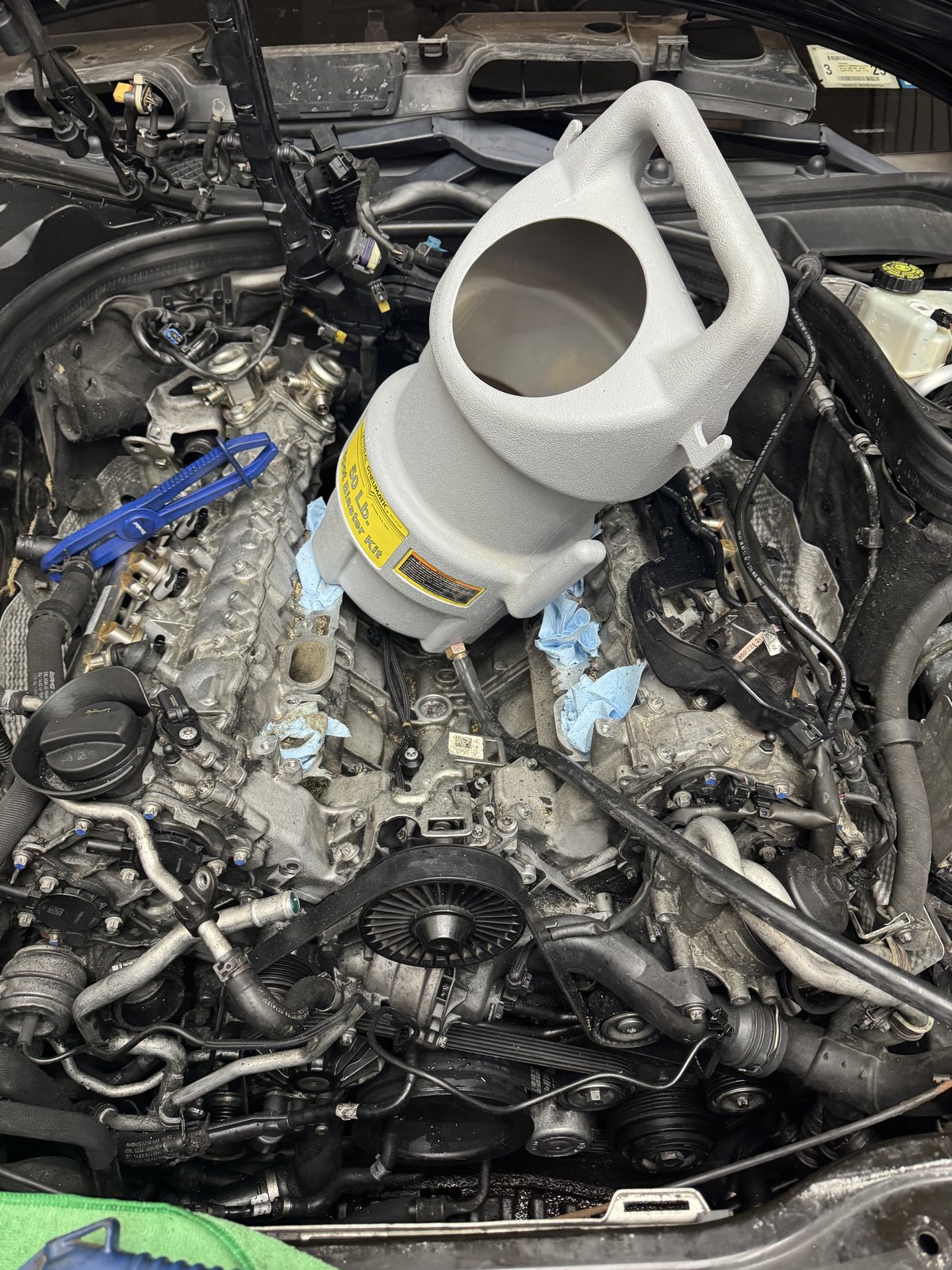 Wet/dry vac in garage